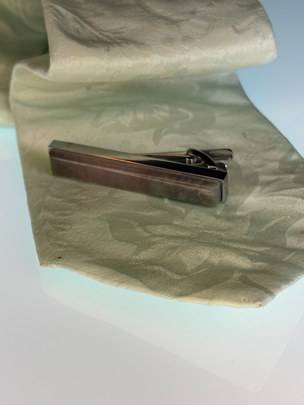 AAA Washington Vesuvianite Tie Clip